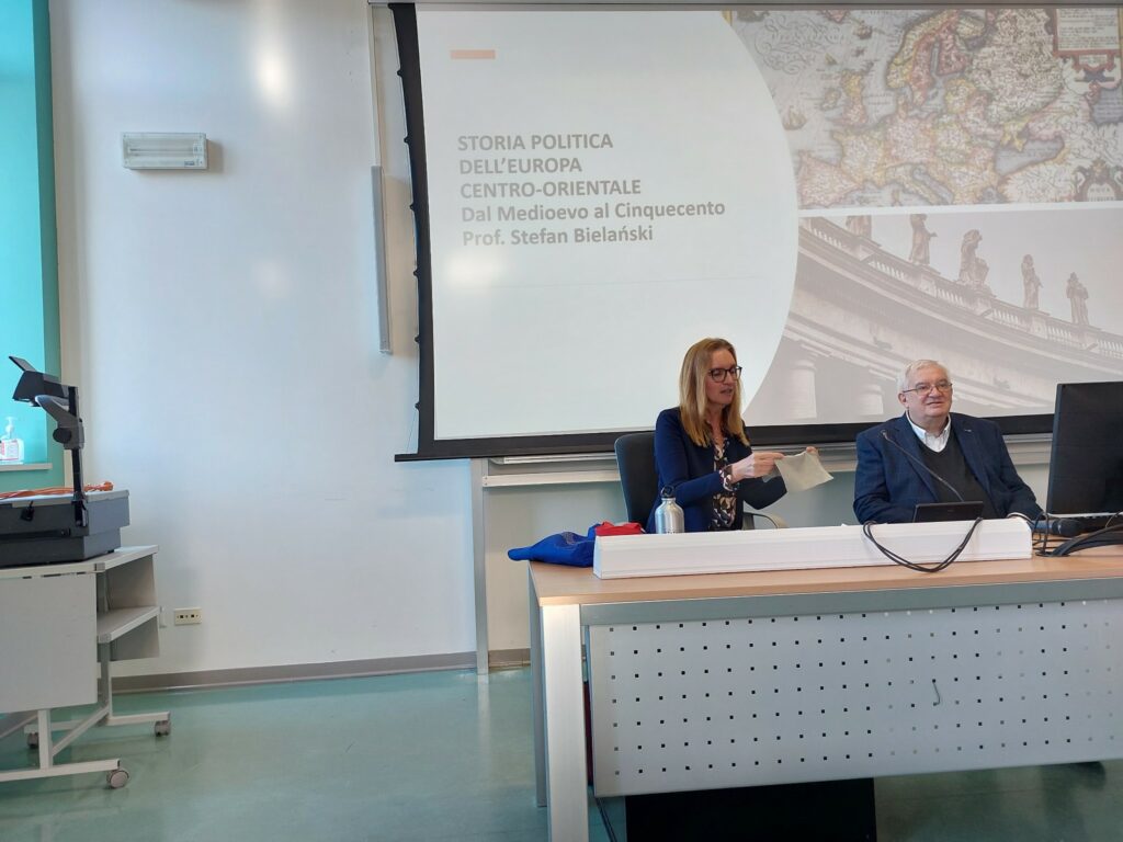 2-tygodniowy cykl wykładów w Dipartimento di Studi Storici 